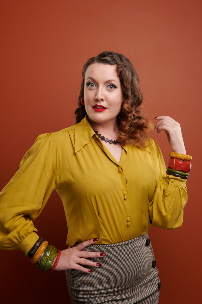 Splendette vintage inspired 1940s Bakelite style Golden Autumn fakelite jewellery with Mustard, Amber, Oliveand Espresso bangles and Espresso necklace