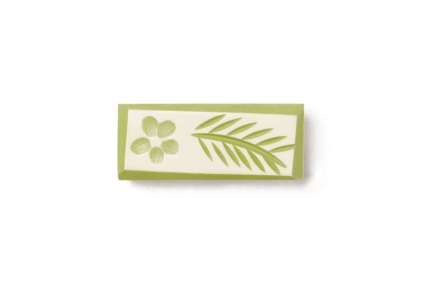 Splendette vintage inspired 1940s Bakelite style carved pastel green fakelite Rowan Cream Brooch