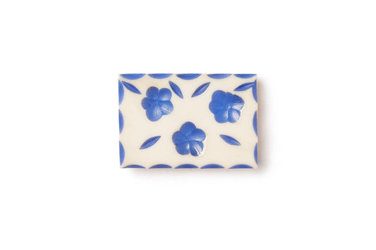 Splendette vintage inspired 1940s style carved blue fakelite Veronica Cream Brooch