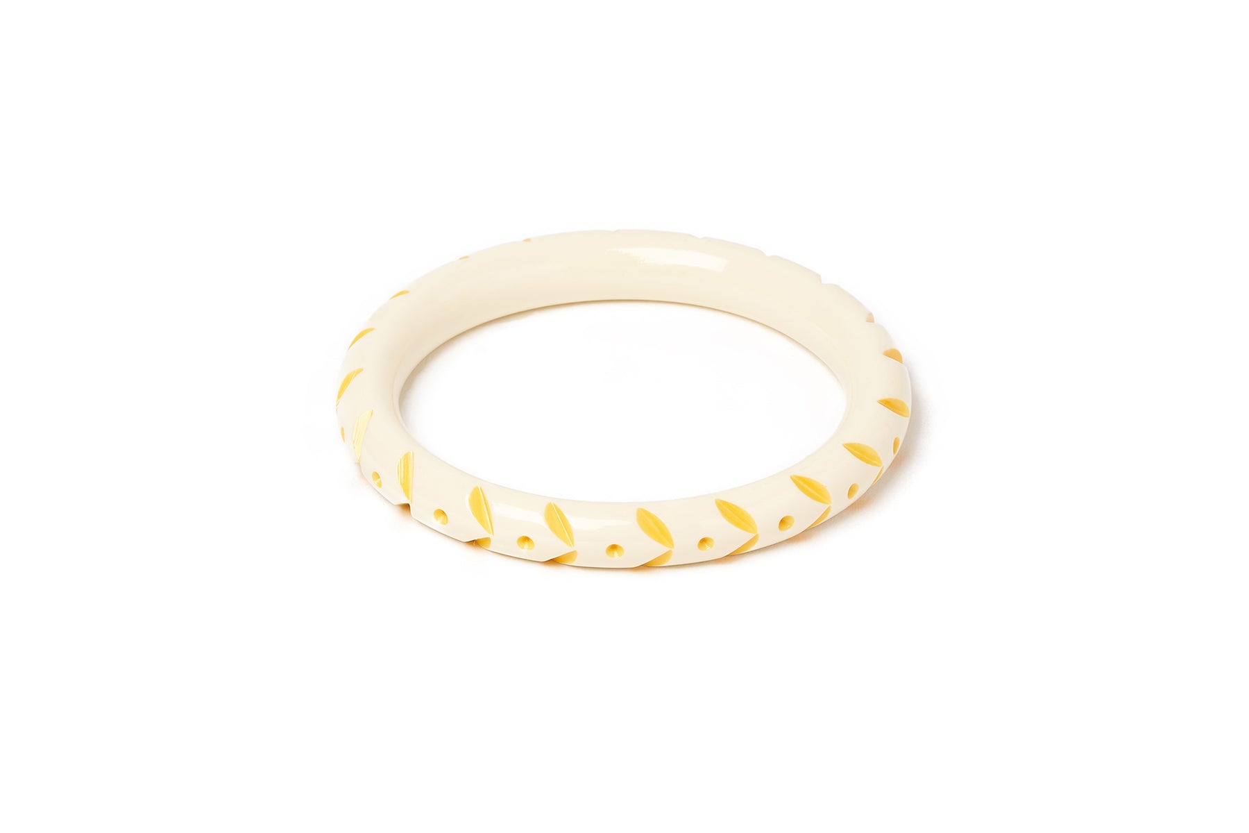 Splendette vintage inspired 1940s style carved yellow pastel fakelite Narrow Primrose Cream Bangle
