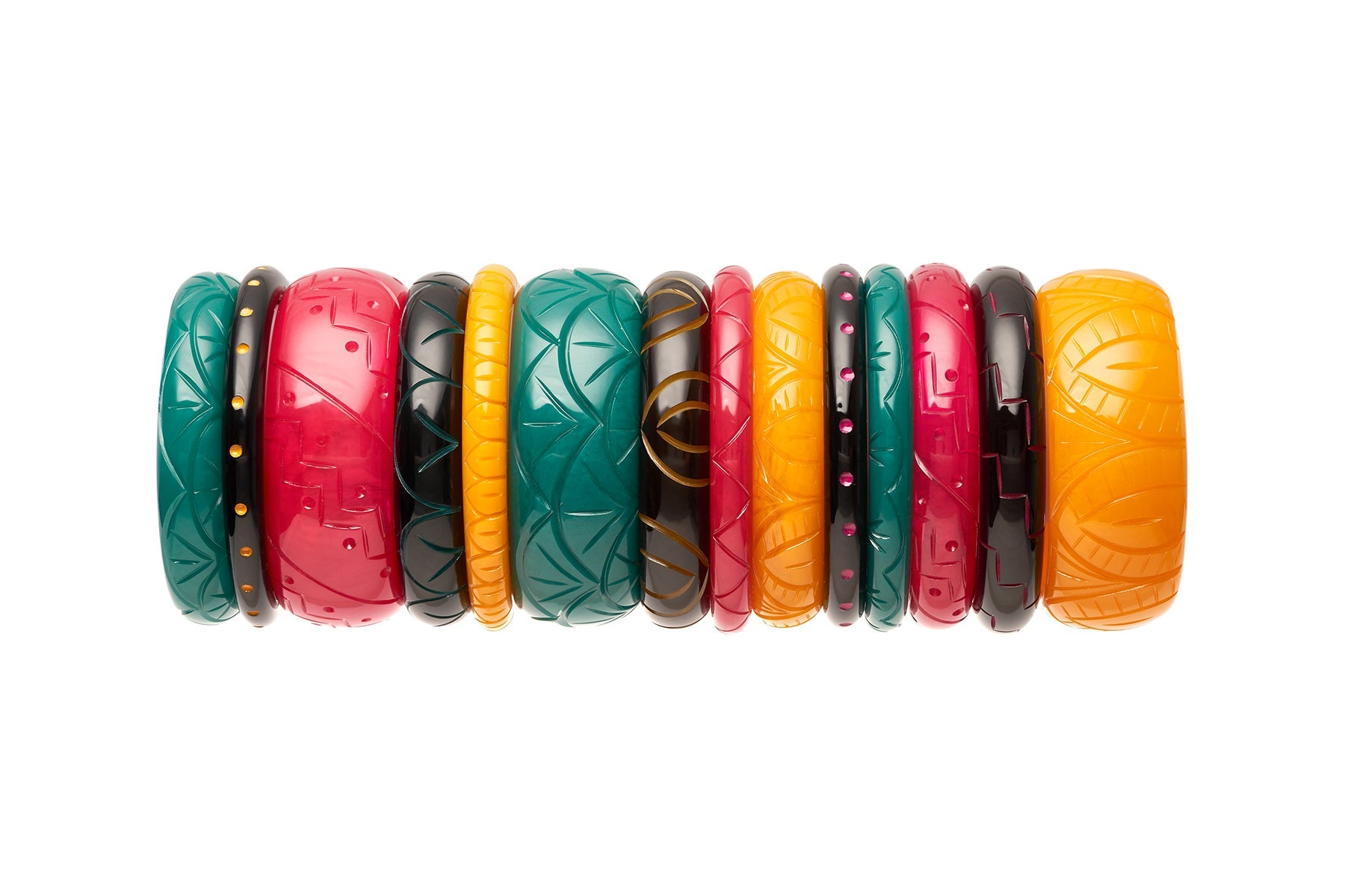 Splendette vintage inspired 1940s Bakelite style carved fakelite bangles in teal green Drille, yellow Sand, pink Magenta with matching black bangles