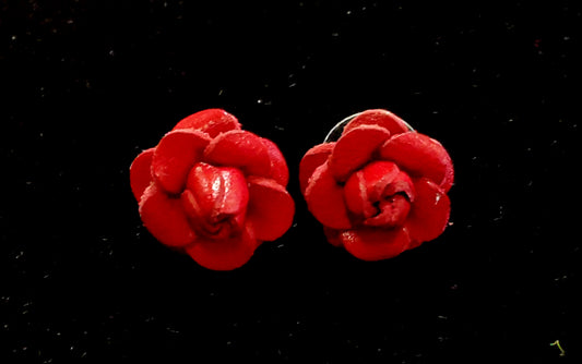 Rose Earrings Sml Red
